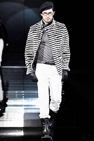 Giorgio Armani / - 2010-2011